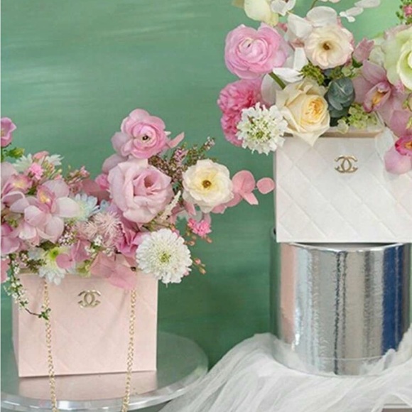 Designer Style Pink Flower Box - Picture 2 of 2
